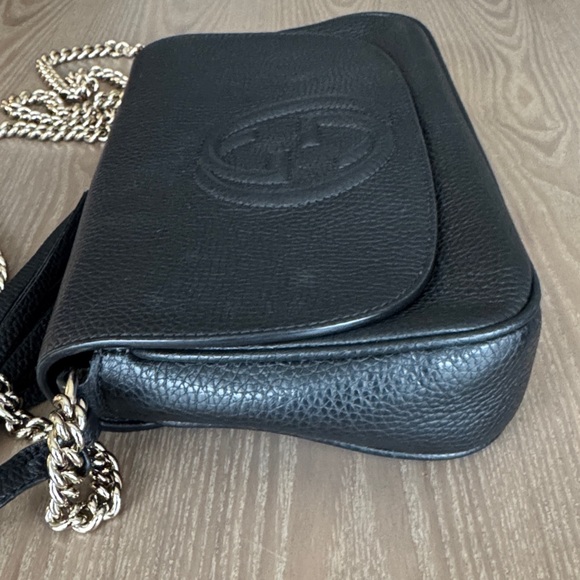Gucci Pebbled Calfskin Medium Soho Flap Crossbody Black - Picture 7 of 13